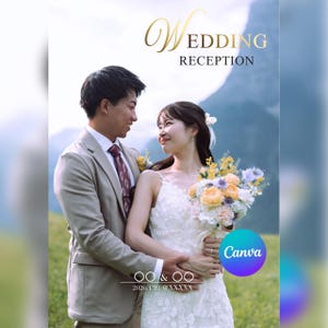 以下が含まれることがあります： 新郎新婦が抱き合い、新婦は黄色と白の花束を持っています。画像には「Wedding Reception」の文字が金色の筆記体で書かれています。Canvaのロゴが右下に表示されています。