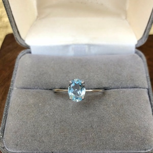 Vintage Cocktail Ring Size 9 1/4 Sparkly Blue Rhinestone and Sterling Silver Costume Jewelry Large Solitaire Ring