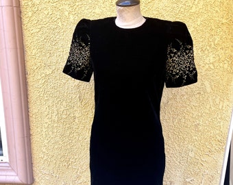 90s Party Dress Black Velvet with Statement Shoulders Size Small Goth vintage talbots