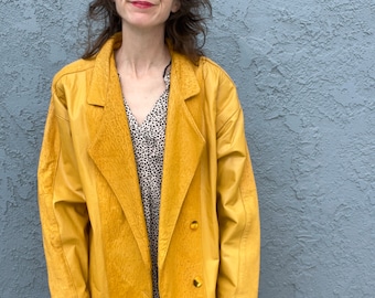 90s Leather Jacket in yellow Women's Large Vintage clothing