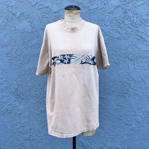 Vintage 90s NO FEAR T-Shirt Mens Large Beige Distressed Skater