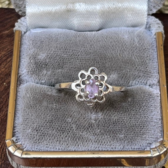 Vintage Purple Topaz Ring in Size 7 in sterling s… - image 5
