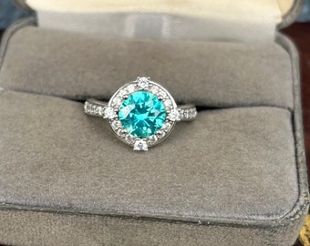 Sterling Silver Cubic Zirconia Cocktail Ring Size 7 1/2 Blue lab created stone Sparkly Jewelry