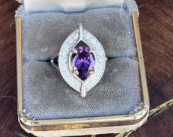 Anillo de cóctel vintage talla 6 1/2 con brillante imitación de amatista, plata de ley 925.
