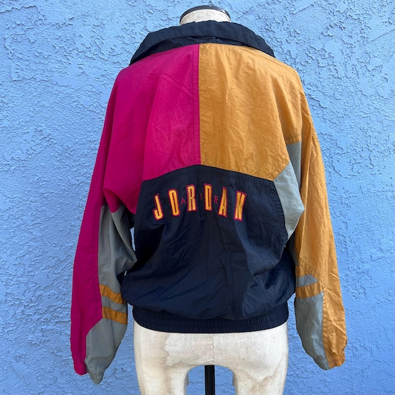 Nike Air Jordan 1 ナイロンジャケット ヴィンテージ L サイズ Vintage 1985 Nike Air Jordan 1 Wings Jacket • Satin Zip Up