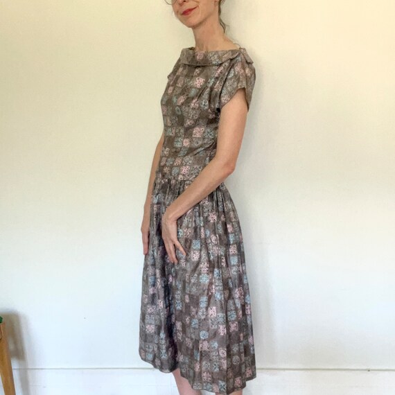 Vintage 50s Dress Mid Century Atomic Clothing in … - image 8