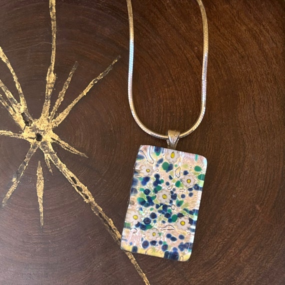 Vintage Fused Glass Necklace Y2k Daisy Dichroic g… - image 10