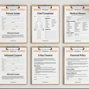 Puede incluir: Un juego de tres tazas de cerámica con un acabado mate moteado. Las tazas son en tonos crema, gris claro y gris oscuro. Cada taza tiene un diseño simple y minimalista, perfecto para café o té.