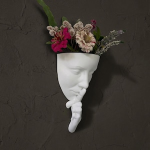 Vase mural sculptural visage recouvert - Décoration d'intérieur moderne - Imprimé en 3D - Design d'intérieur minimaliste