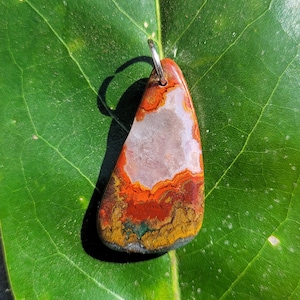 Poppy jasper pendant