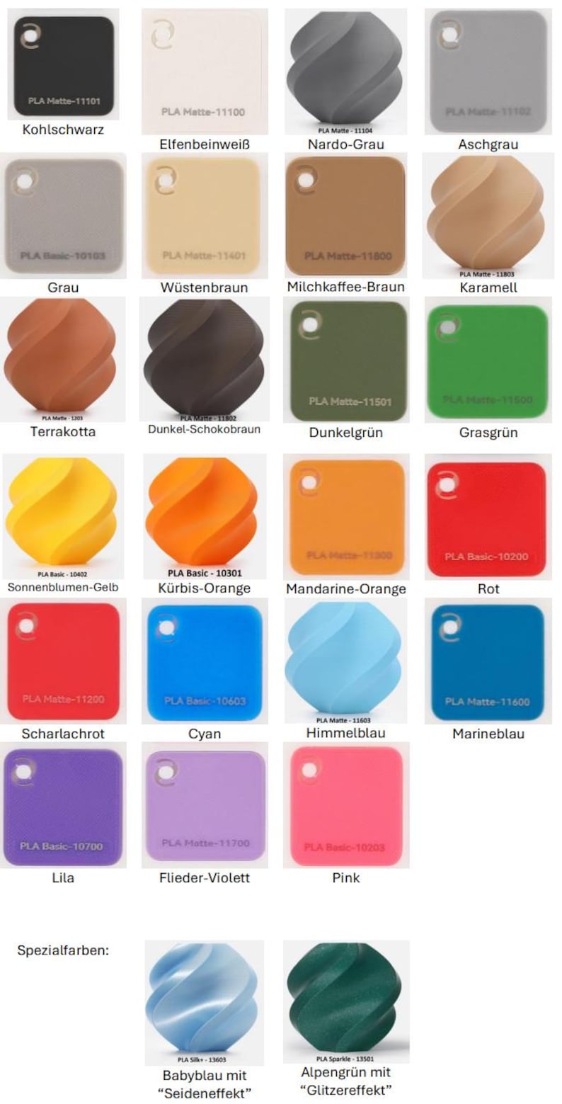 May include: A collection of twenty-four PLA filament samples in various colors and shapes, including square swatches with holes and twisted cylindrical forms. Each item is labeled with its specific product code and color name in German.