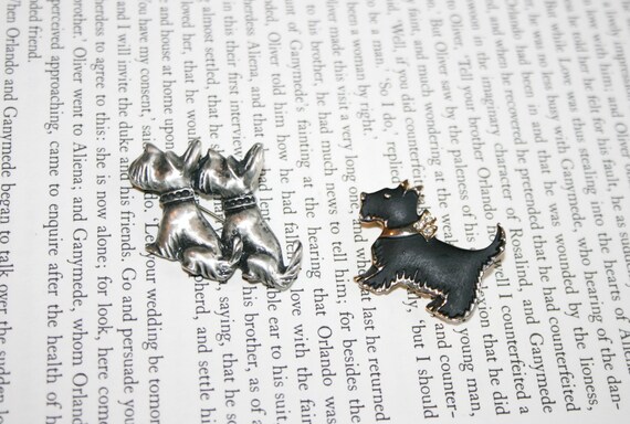 Lot of 2 Scottie Brooches - Scottish Terriers - D… - image 1