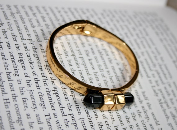 22k / 91,6% Gold Dubai / India Elegant Bracelet diameter 5,7cm | Gold  bangles design, Gold jewelry fashion, Gold bangle set
