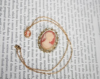 Orange Creme Cameo Set - Passendes Schmuck Set - Brosche und Halskette