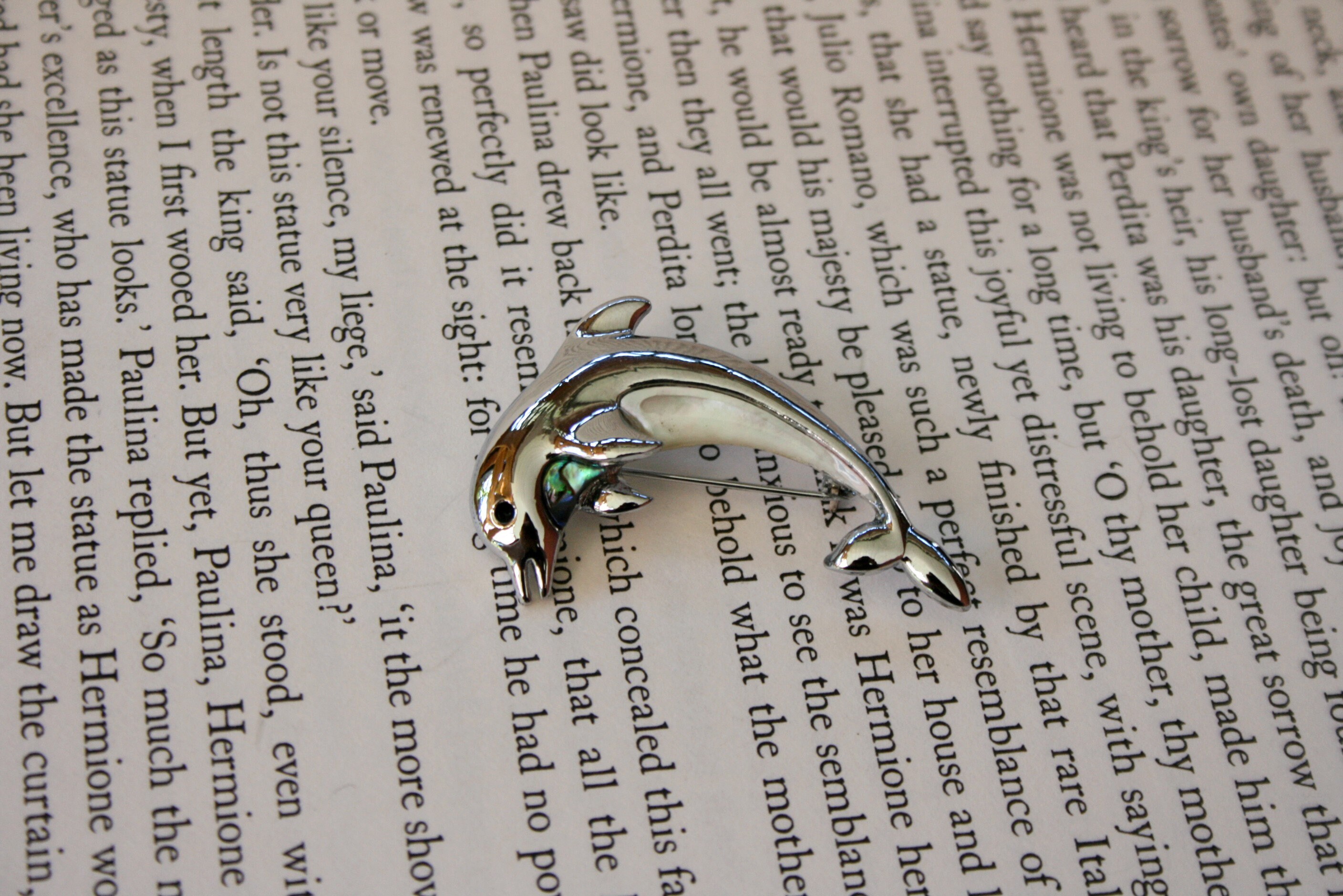 Beautiful Dolphin/ Porpus Inlaid Abalone Shell on Silver Tone 