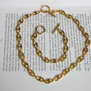 Matching Set Chunky Gold Tone Necklace and Bracelet image 2