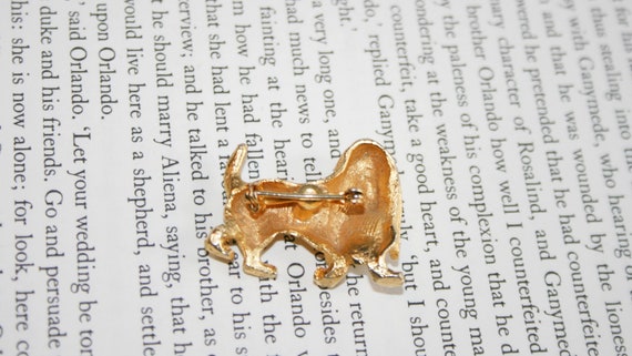 Basset Hound Brooch - Gold Tone with Teal Accents… - image 3