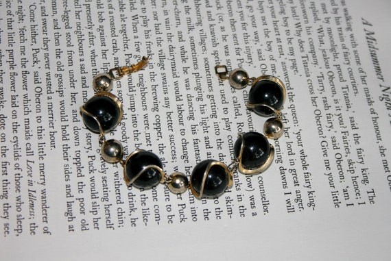 Chunky Coro Beaded Bracelet - Black and Silver To… - image 3