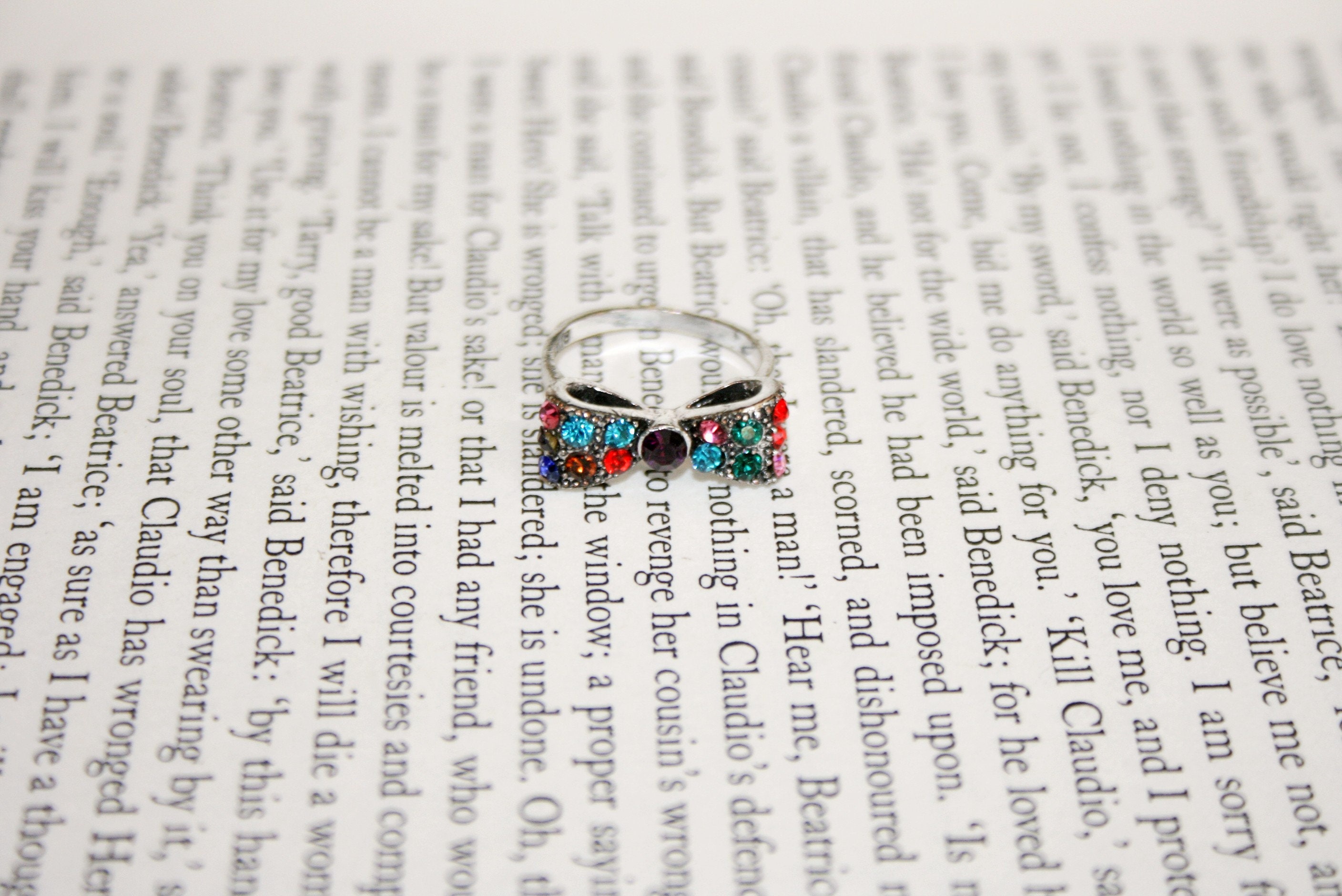 Stunning Multi Color Bowtie Ring - Signed LY18 - Size 8