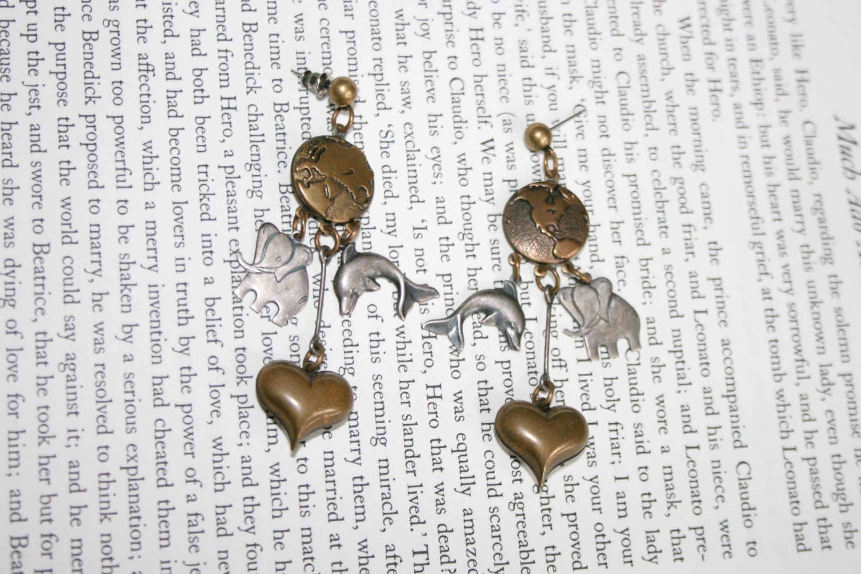 Fun Animal Planet Earrings Susan L Richardson Mixed Metals - Etsy Denmark Fun Animal Planet Earrings Susan L Richardson Mixed Metals - Etsy Denmark