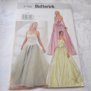 Butterick Pattern 3706 - Misses/ Petite Top and Skirt - 3 sizes