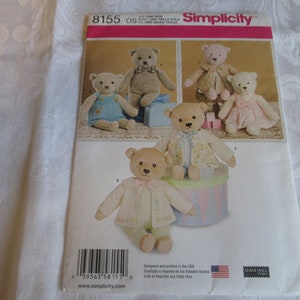 Simplicity Pattern 8155 - 21&quot; Stuffed Bears with Clothes