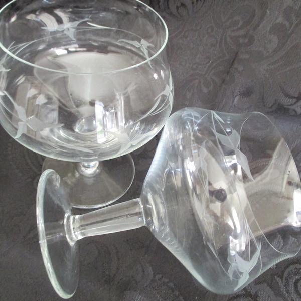 Shrimp Cocktail Glasses with Liners - Cut Glass - Leaf Floral - Set of 2