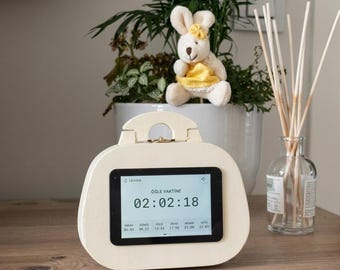 手作りの木製スマートアザーン時計、ミニマルなイスラム教の祈りのディスプレイ