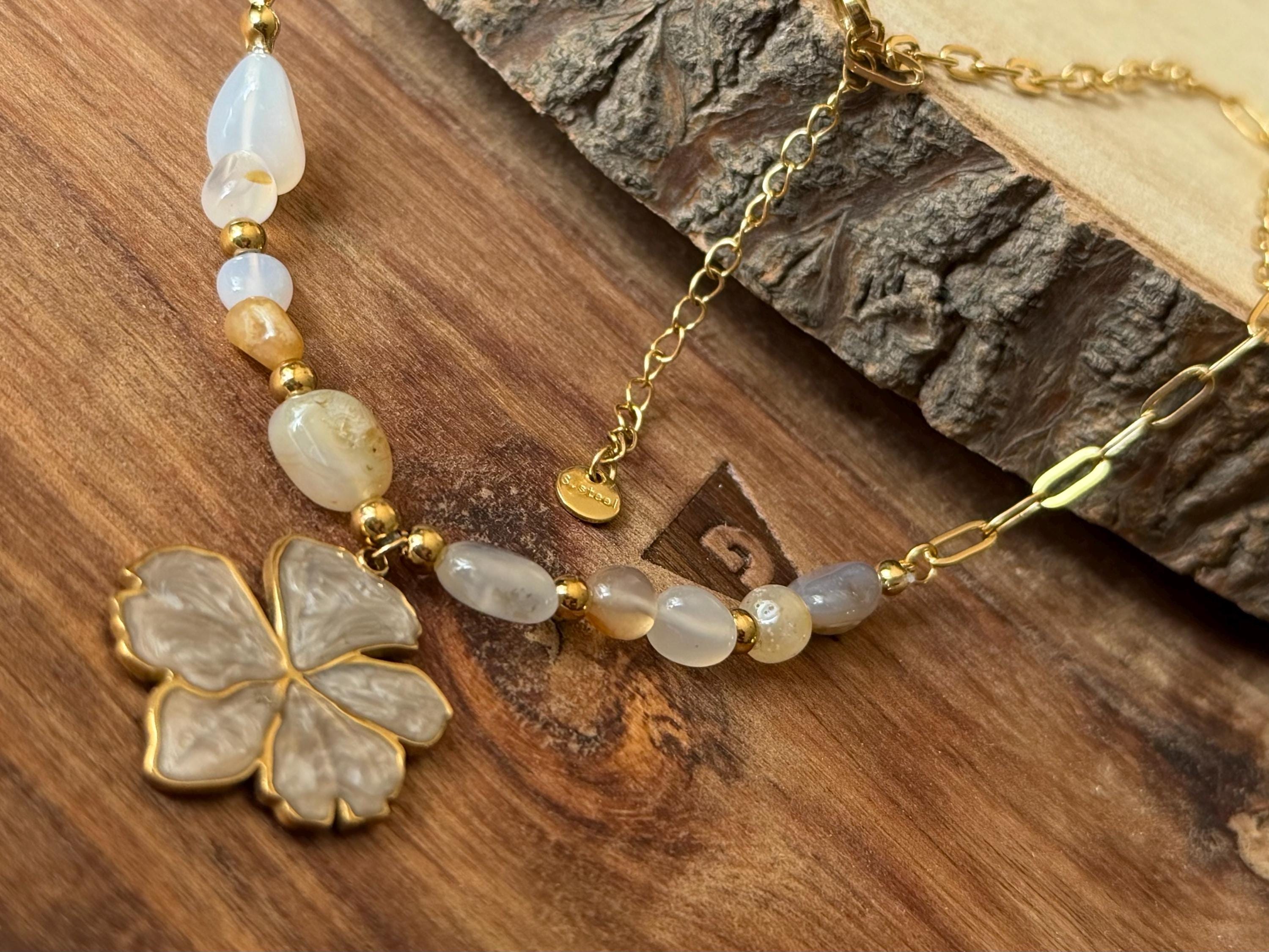 Collier fleur nacrée doré 45cm ajustable acier inoxydable 304 plaqué or 18K PVD, collier perles image 6