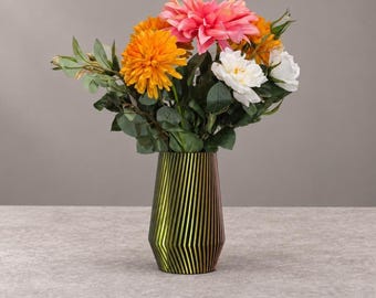 Chameleon vase “Veelix” with color change in Polar Light