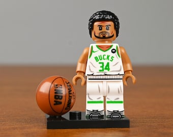 MOC Giannis Antetokounmpo Fig, Milwaukee Bucks 34 Greek Freak Lego Comp, 2021 Finals MVP & Champion Coll, NBA Icon Desk Display