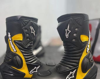 Alpinestars motorcycle racing boots black yellow | sport bike riding boots