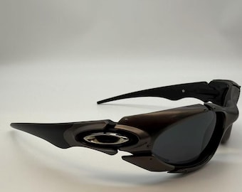 Gafas de sol Oakley Vintage 90s Plate con lentes polarizadas negras y montura negra estilo Y2K.