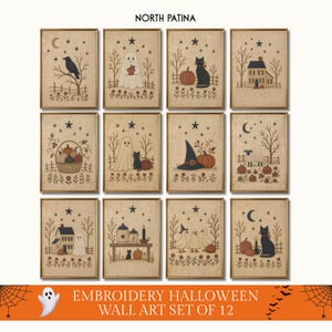 Może przedstawiać: Zestaw 12 oprawionych grafik ściennych z ilustracjami na Halloween w stylu haftu na beżowym tle. Wzory przedstawiają duchy, czarne koty, dynie, kapelusz czarownicy, dom, owcę i kruka, ozdobione motywami gwiazd oraz kwiatów.
