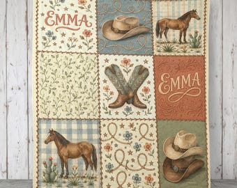Coperta trapuntata western personalizzata: coperta con cavallo e cowgirl, patchwork floreale rustico, regalo perfetto.
