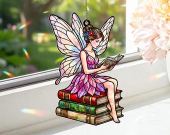 Acchiappasole a forma di fata che legge un libro: decorazione per finestra in acrilico olografico, stile vetrata, effetto fatato.
