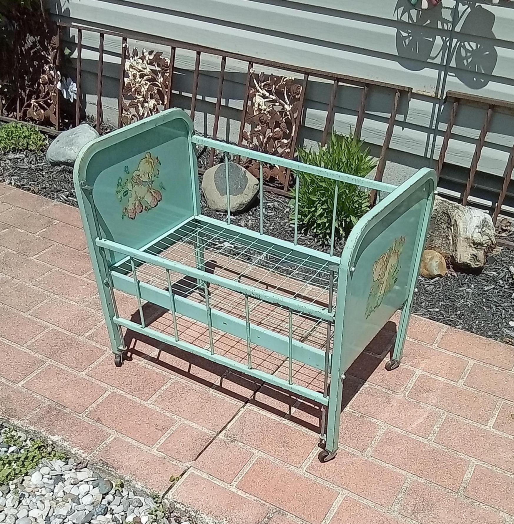 Vintage 1950's Metal DOLL-E-CRIB by Amsco-baby Lamb Decal-light
