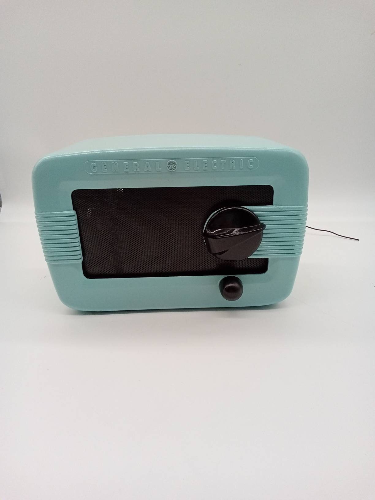 Parlante radio vintage con bluetooth y conexión USB — Casa Jorge