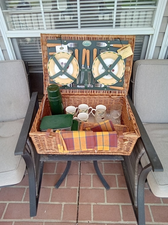 Vintage Optima Made in England Wicker Picnic Basket Complete