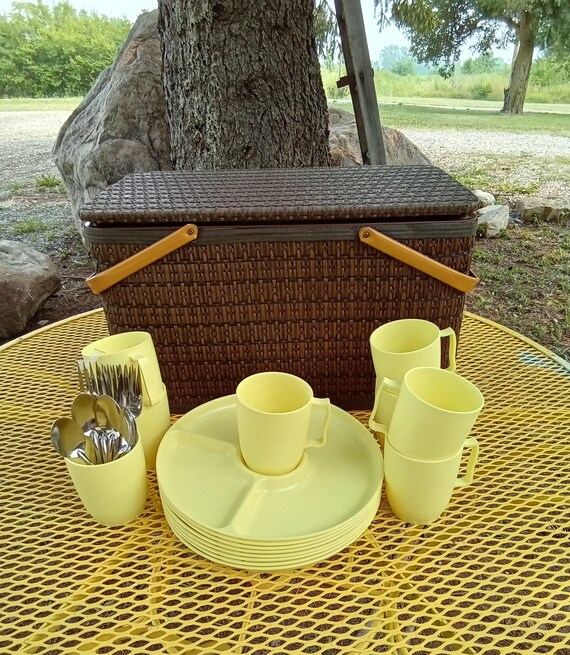 Vintage hawkeye burlington basket Gem