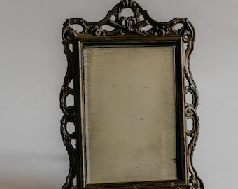 Espejo de caballete francés antiguo de latón fundido