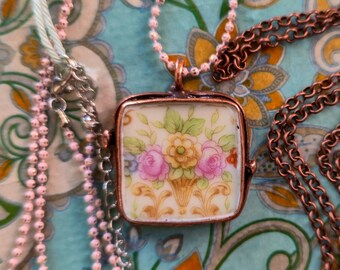 Vintage China Jewelry c1945 Noritake's “Chevonia” Pendant Necklace