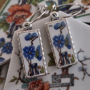 Vintage China Jewelry c1912 &#39;SHO8&#39; by Shenango China Beautiful Flowers Pierced Earrings