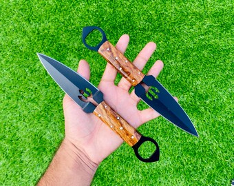 Set of two custom knives - Collectible Decor