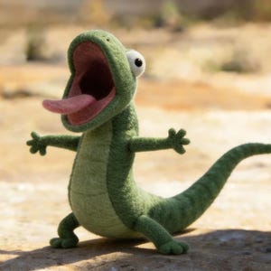 Kawaii Needle Felted Tom the Lizard | HOPPERS Fan Gift 3-4"