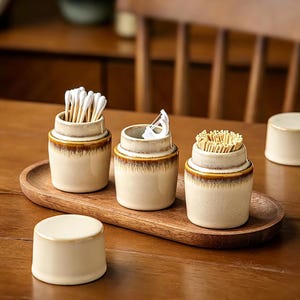Handmade ceramic toothpick holder with lid, minimalist style cotton swab storage box, small storage jar, home decoration gift