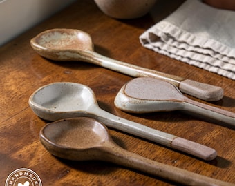 Cuchara rústica de cerámica hecha a mano, utensilio de postre de cerámica mate, vajilla nórdica Wabi Sabi.