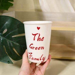 Anpassad personlig kalligrafimugg Ditt favoritcitat Handmålad keramisk mugg med manus Kaffeglas Unik present till henne Minimalistisk keramik