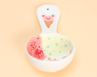 Ceramic Spoon Colorful Coffee Bean Scoop Handpainted Pink Pig Table Spoon Handmade Soup Spoon Kawaii Sugar Spoon Rose Pattern Birthday Gift