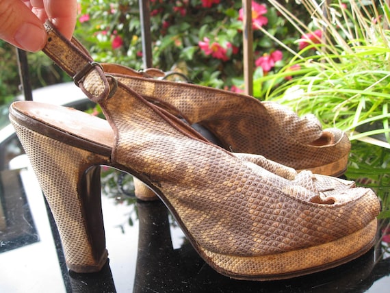 Beautiful 1940s snakeskin slingback platform shoes